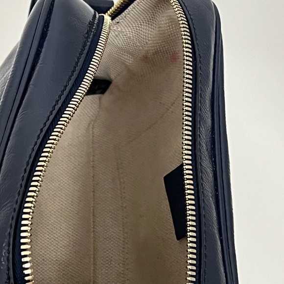 Gucci Blue Patent Soho Disco Bag - Picture 6 of 15